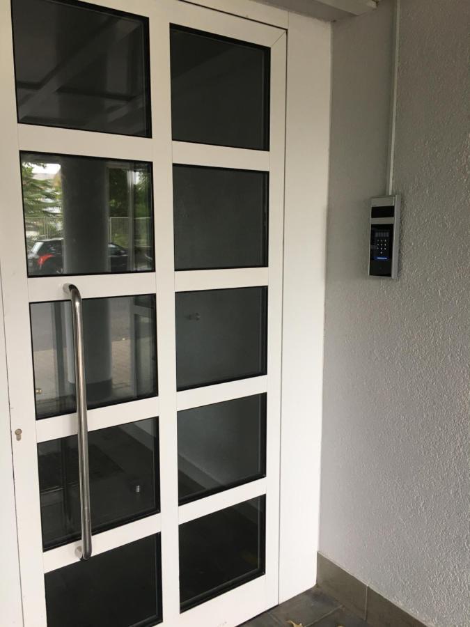 Marvel-apartment - Fuer Freunde & Familien, Stadtnah, Parkplatz, E-ladestation, Gitterbox Fuer Fahrraeder, Fitnessstudio, Digitale Gaestemappe Mit Restaurant- Und Unternehmenstipps * Koblenz (Rhineland-Palatinate)
