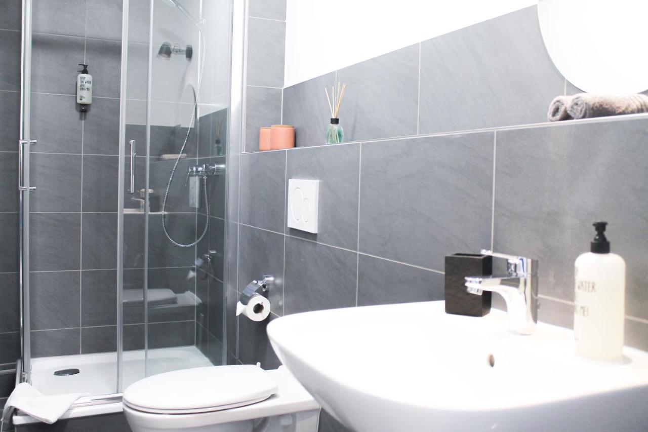 Marvel-apartment - Fuer Freunde & Familien, Stadtnah, Parkplatz, E-ladestation, Gitterbox Fuer Fahrraeder, Fitnessstudio, Digitale Gaestemappe Mit Restaurant- Und Unternehmenstipps Koblenz (Rhineland-Palatinate)